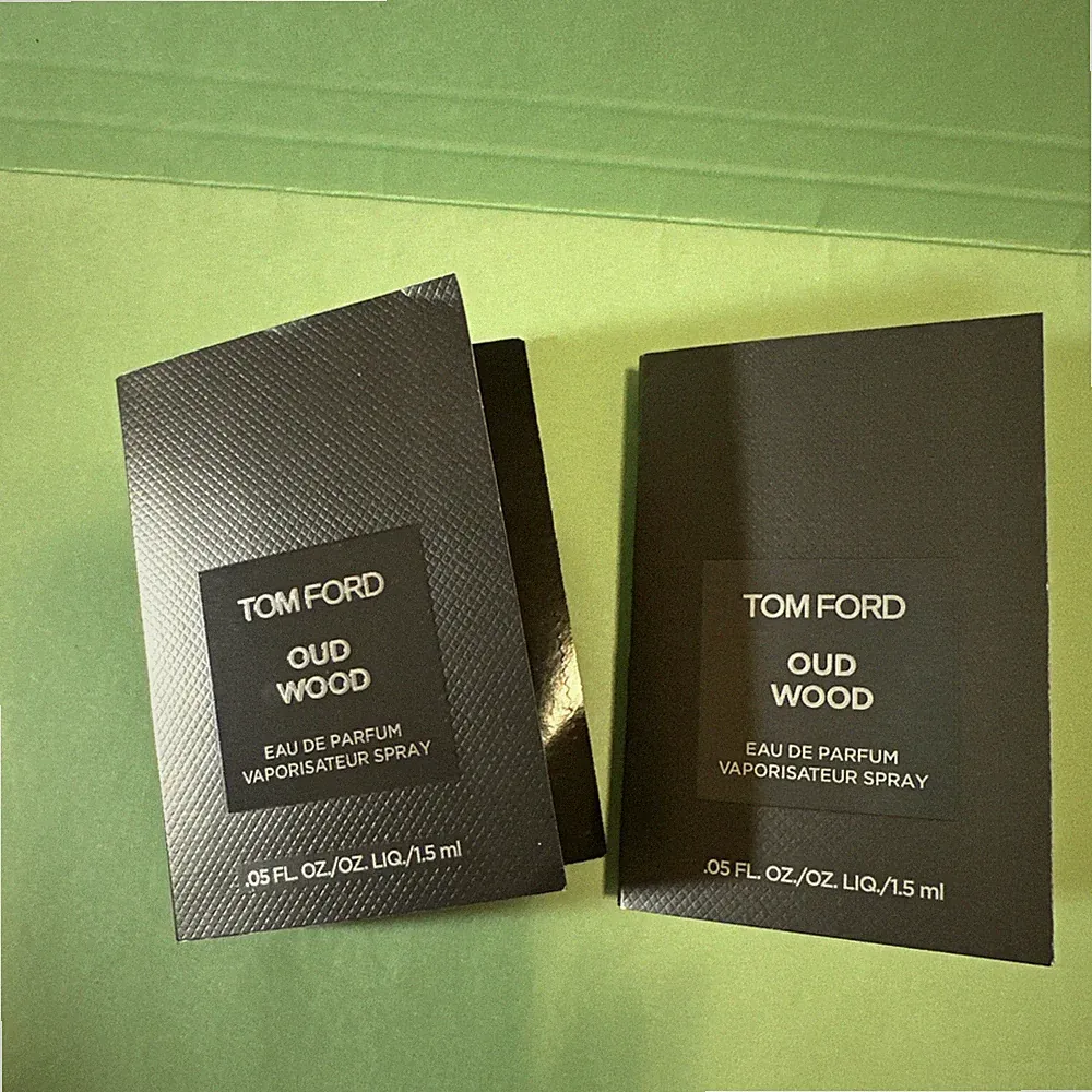 2 Pcs Tom Ford Oud Wood Eau De Parfum EDP Sample Spray Vial 0.05 oz/1.5 ml Each